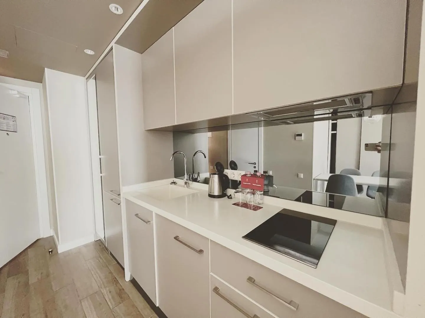 Gq Premium Apartments In Alliance Palace Batumi