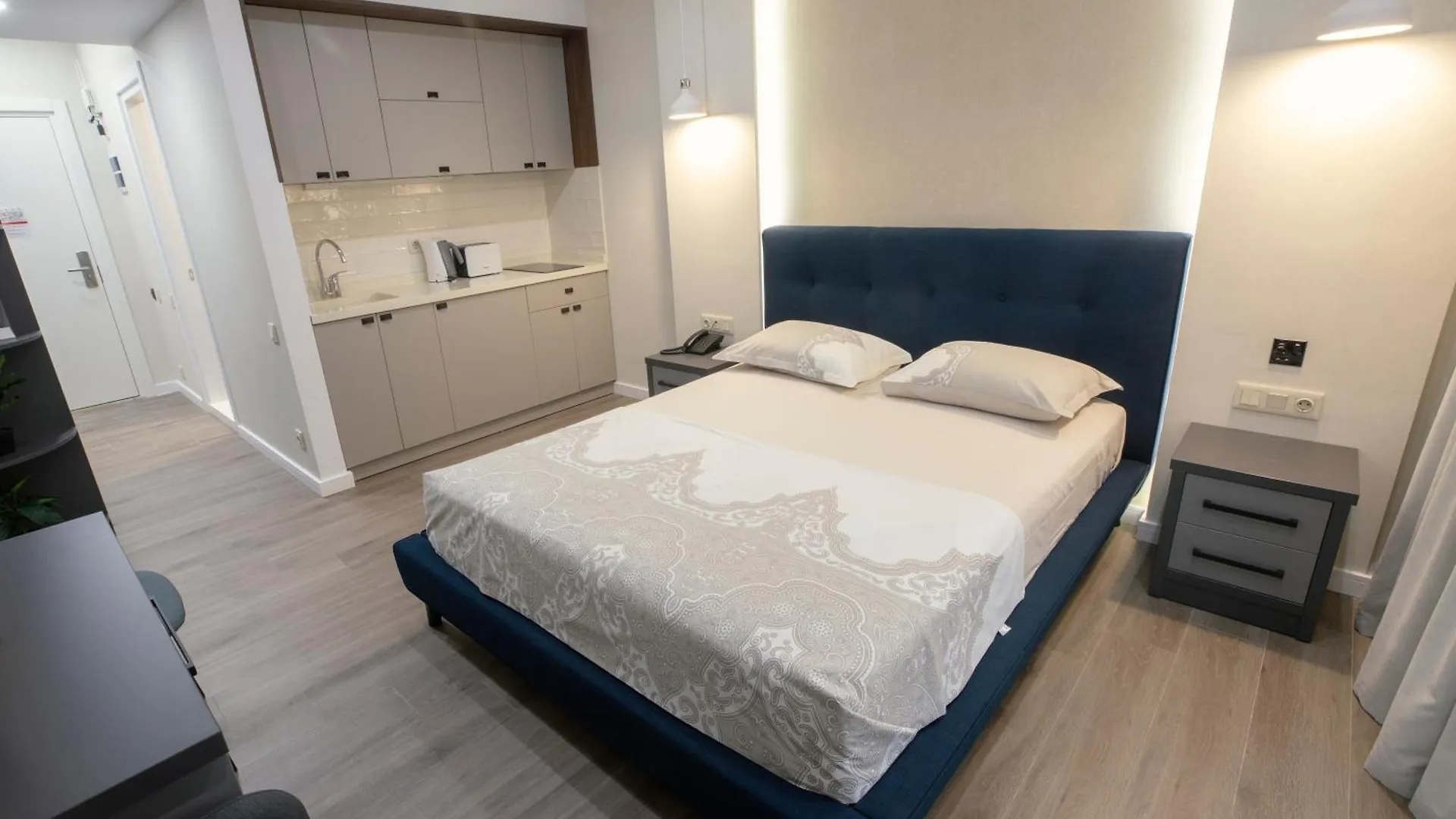 Gq Premium Apartments In Alliance Palace Batumi 0*,  Georgia