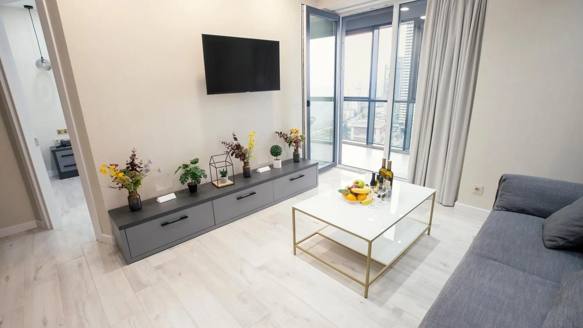 Gq Premium Apartments In Alliance Palace Batumi