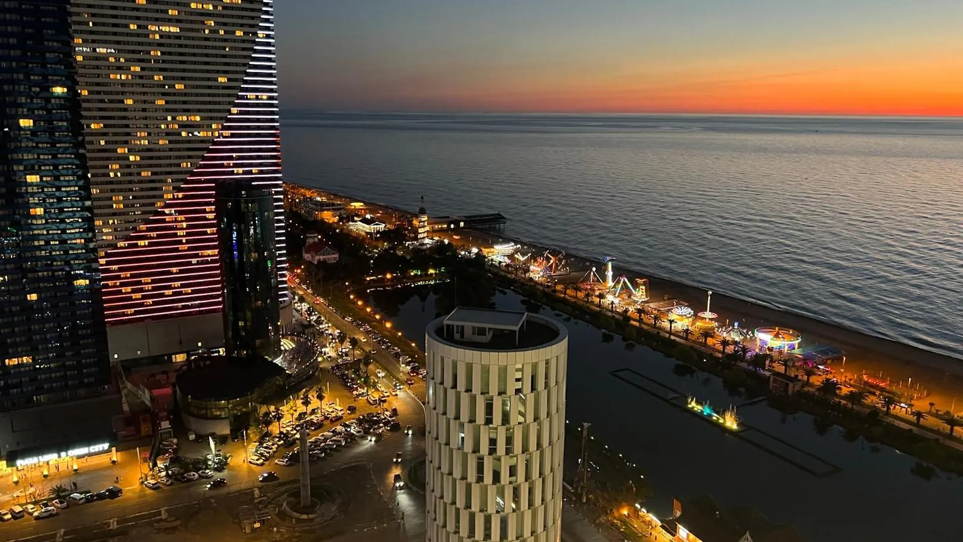 Gq Premium Apartments In Alliance Palace Batumi Georgia